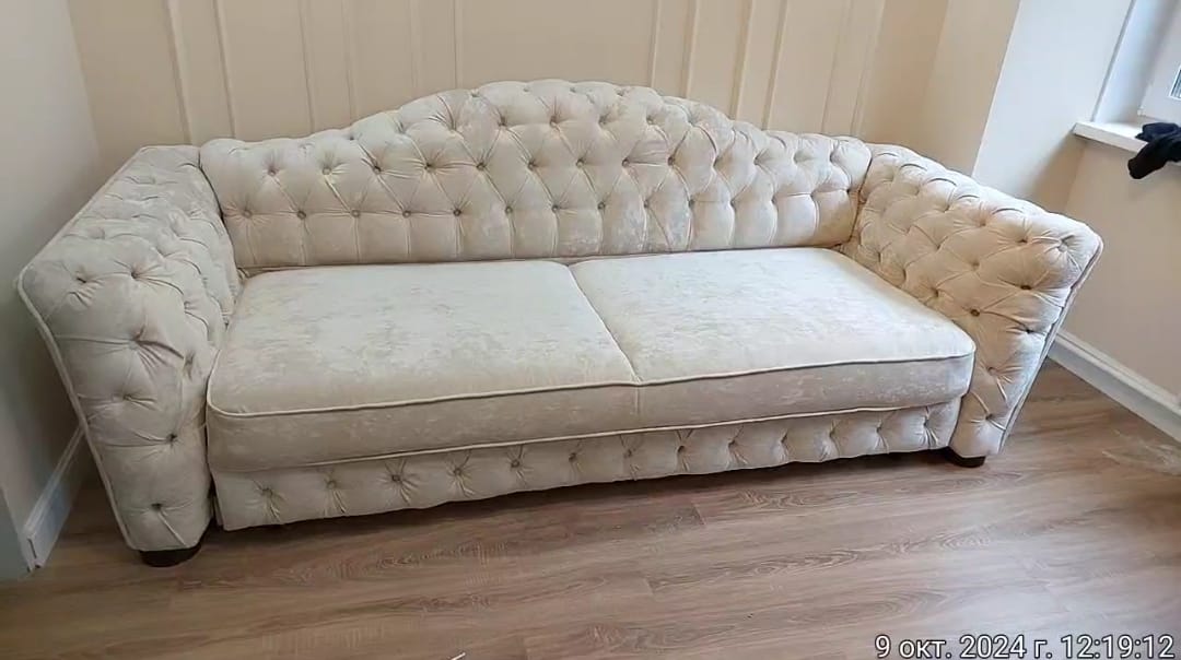 Обивка дивана. Проспект Славы