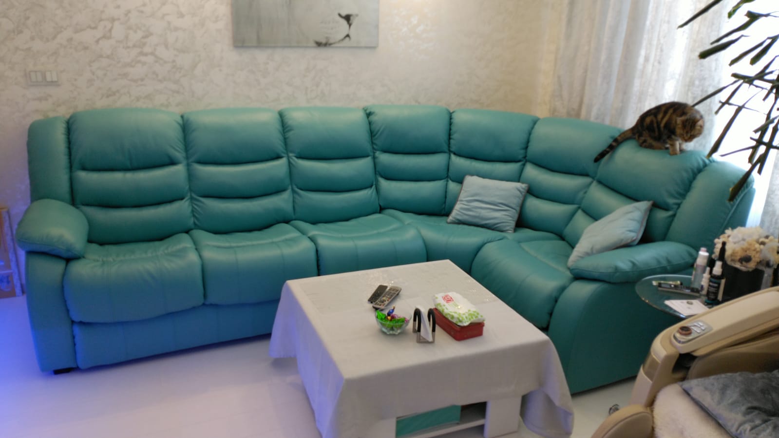 Перетяжка дивана на дому. Проспект Славы